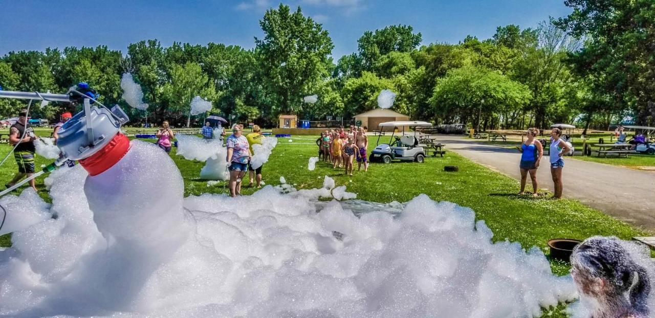 Sandusky Koa Holiday Campground Hotel ภายนอก รูปภาพ