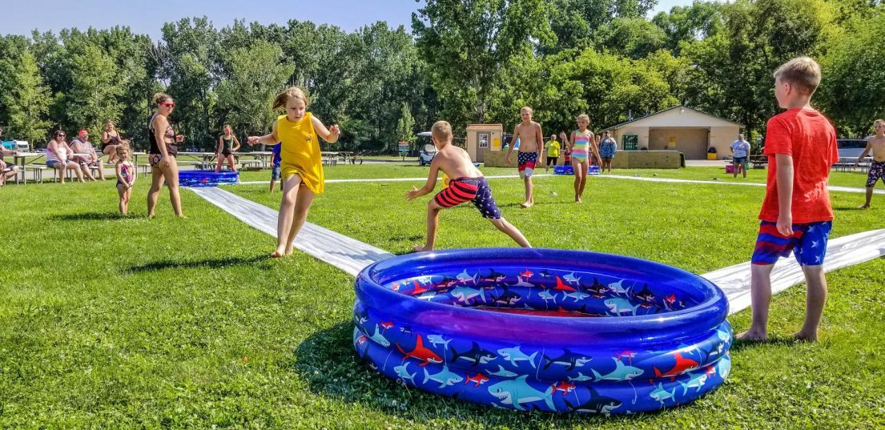 Sandusky Koa Holiday Campground Hotel ภายนอก รูปภาพ