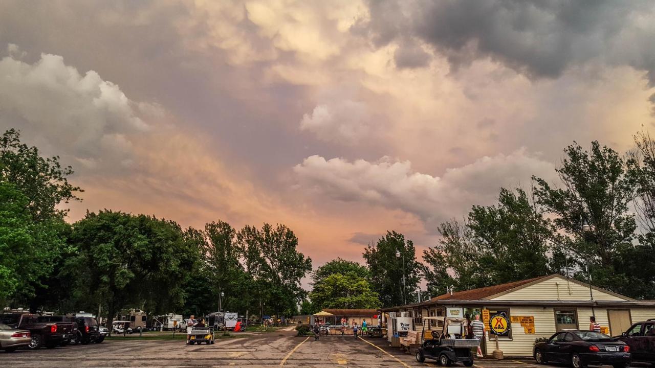 Sandusky Koa Holiday Campground Hotel ภายนอก รูปภาพ