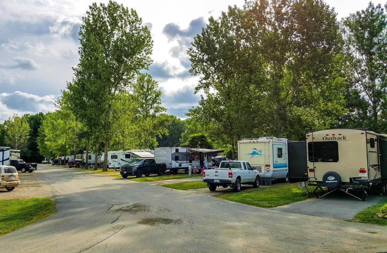 Sandusky Koa Holiday Campground Hotel ภายนอก รูปภาพ